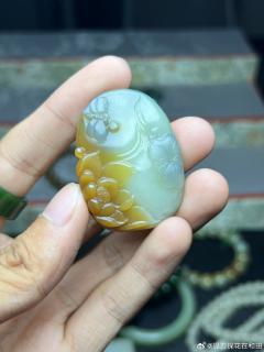 楼兰三色莲池吊坠