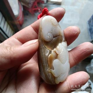 糖白玉把件.玉料档次比较高.材质和田玉糖