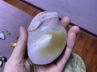 石包万物:千变石包玉,一刀能暴富!和田玉鉴定保养知识大全